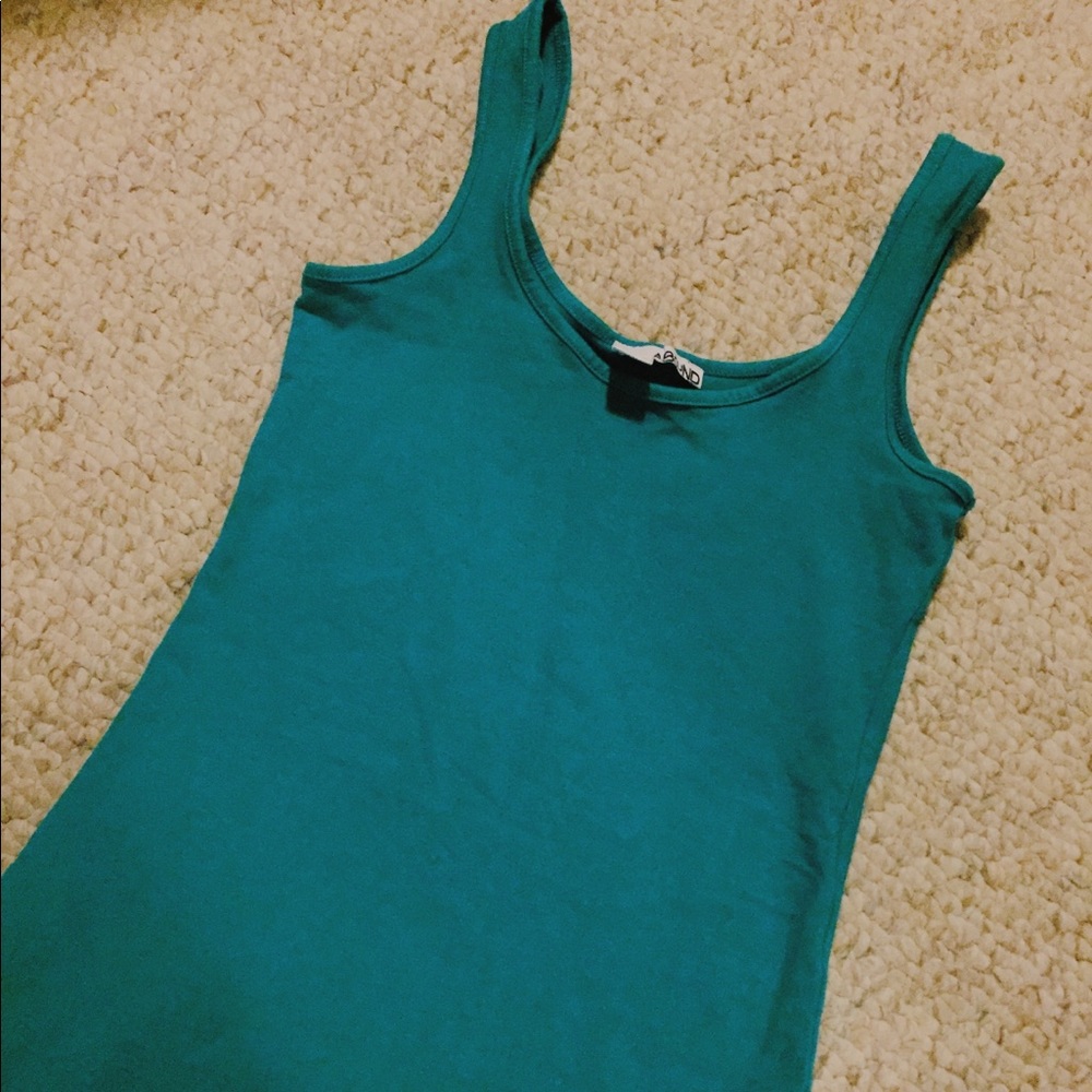 NWOT Beautiful Teal Tank Top